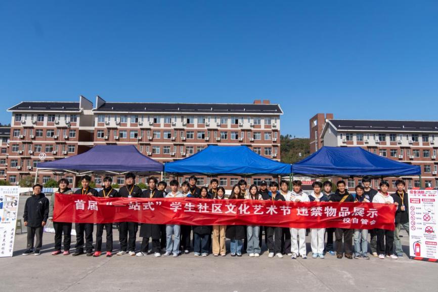 5a00edd37362f9a22e412cd16665d36e