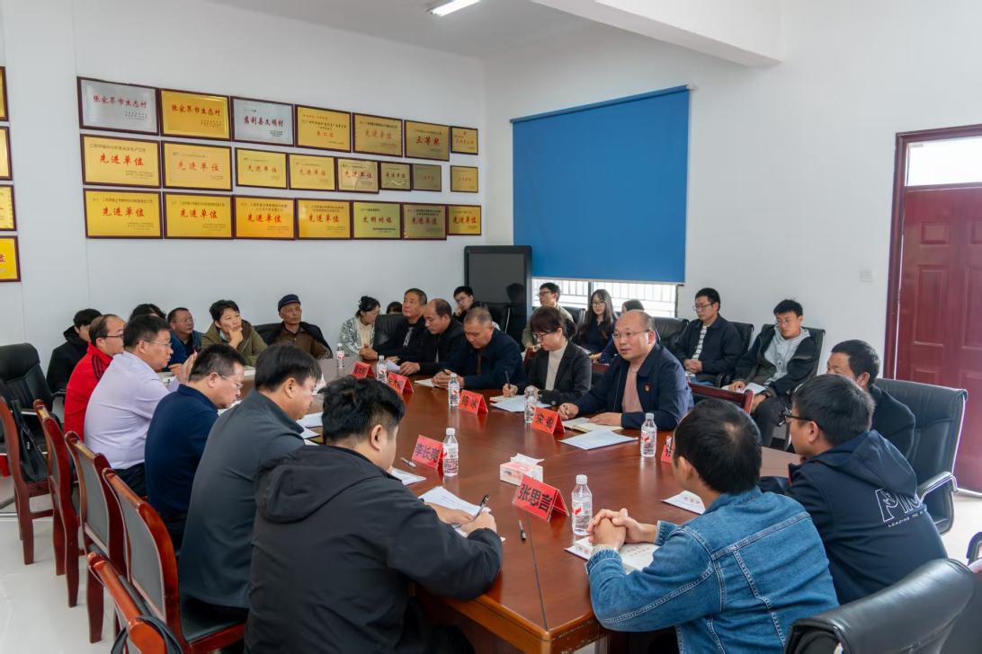 8b44ae4eef1f1b0741c4955013491186