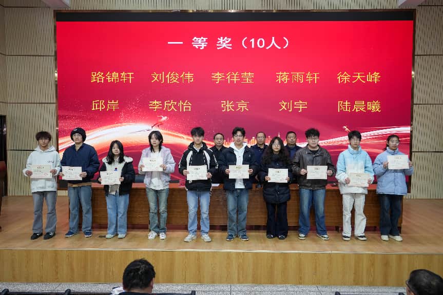 bee0b4c38260a8d964da29e1ee16715f